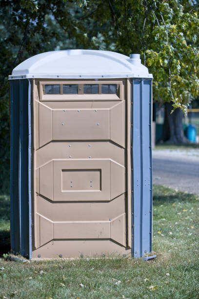Professional porta potty rental in Blossom, TX